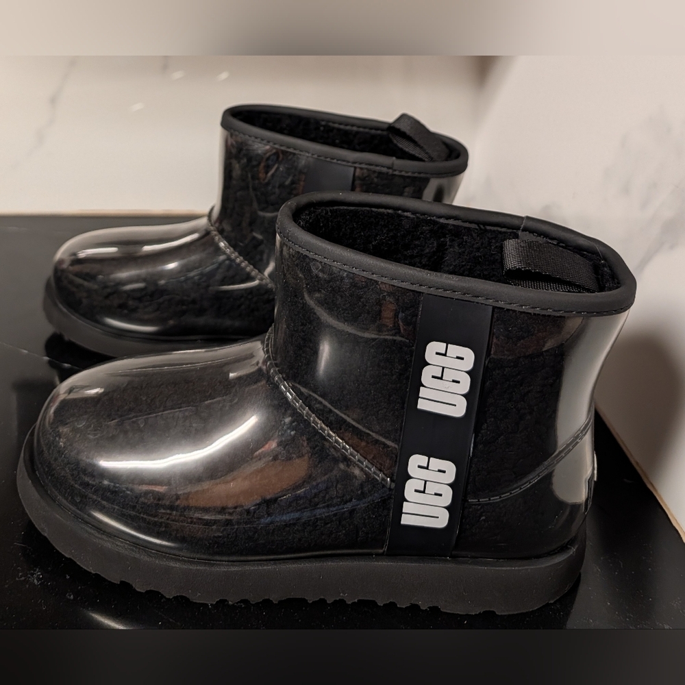 UGG Classic Glossy Clear Mini Black Rain Boots Women's Size 6 MSRP $160 - Picture 5 of 11